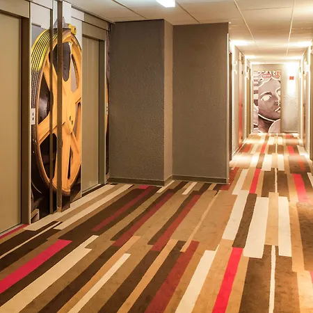 Ibis Paris La Defense Courbevoie Hotel Exterior photo
