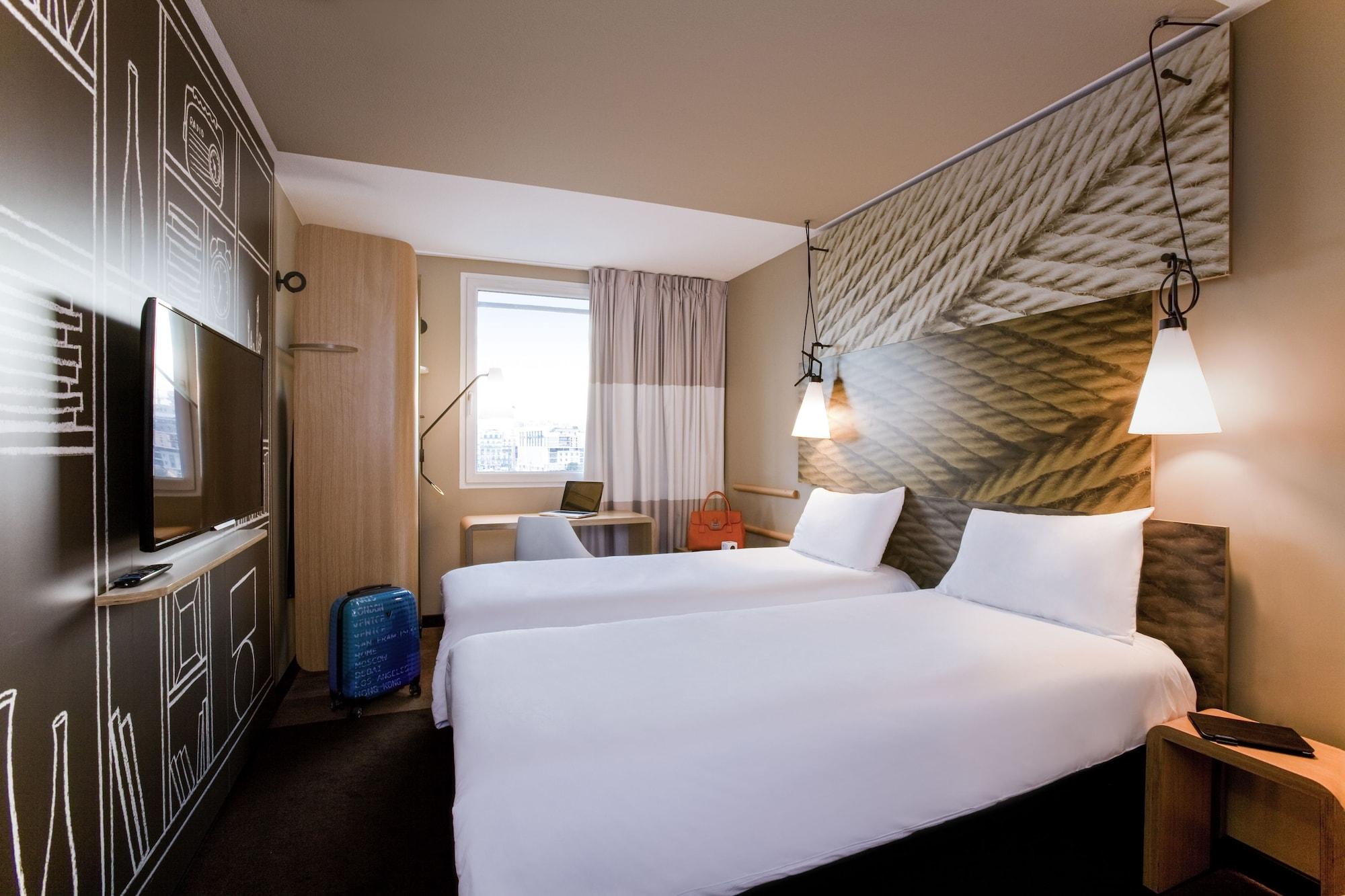 Hotel Ibis Paris La Defense