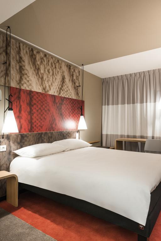 Hotel Ibis Paris La Defense