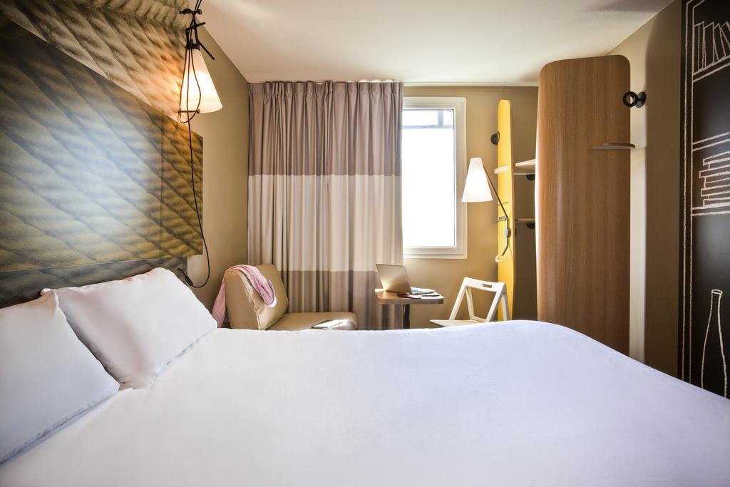 Ibis Paris La Defense Hotel 3*