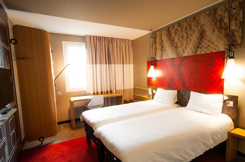Hotel Ibis Paris La Defense Courbevoie